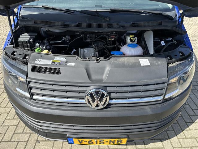 Volkswagen TRANSPORTER 2.0 TDI 102PK EURO6 L2H1 Trekhaak/cruise control/app connect