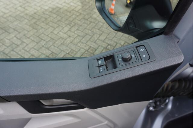 Volkswagen TRANSPORTER Kombi 2.0 TDI 75kW 8P. Airco App-C Highline INCL. BTW EN BPM