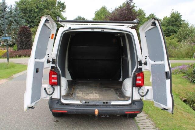 Volkswagen TRANSPORTER 2.0 TDI 102pk L1H1 Trend airco/cruise/trekhaak/imperiaal