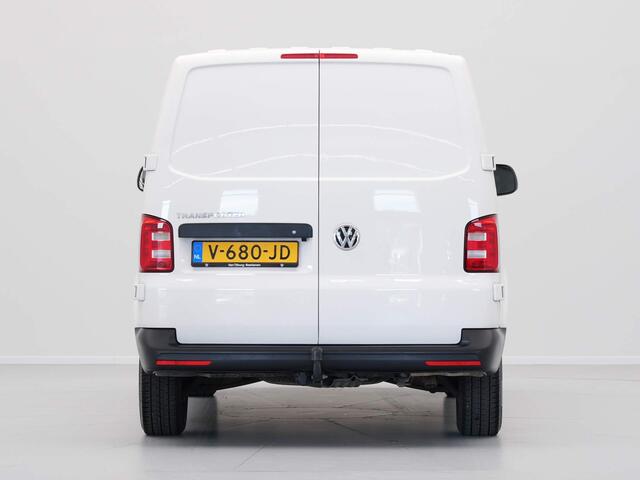 Volkswagen TRANSPORTER 2.0 TDI L2H1 Trendline 102pk Navigatie Camera Cruise Kunstleder 2x Schuifeur