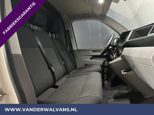 Volkswagen TRANSPORTER 2.0 TDI L2H1 Fabrieksgarantie Euro6 Airco | Apple Carplay | Trekhaak Cruisecontrol, Android Auto, Parkeersensoren, Sidebars, Bijrijdersbank