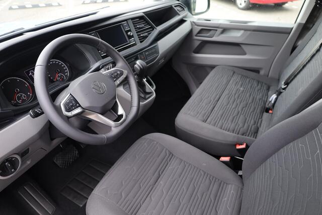 Volkswagen TRANSPORTER Caravelle L2 TDI DSG 150PK / 110kW, Voorstoel verwarming, parkeersensoren achter, DAB+, airco, dubbele cabine, bluetooth telefoonvoorbereiding, cruise control, lederen multifunctioneel stuurwiel, privacy glas, licht en regensensor
