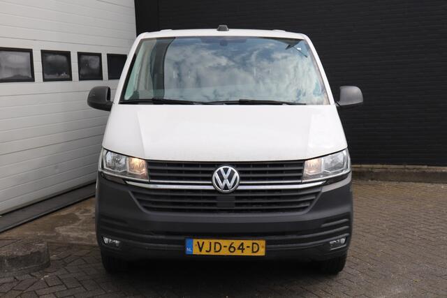 Volkswagen TRANSPORTER 2.0 TDI L2 Dubbele Cabine EURO 6 - Airco - Navi - Cruise - ¤ 19.900,- Excl.