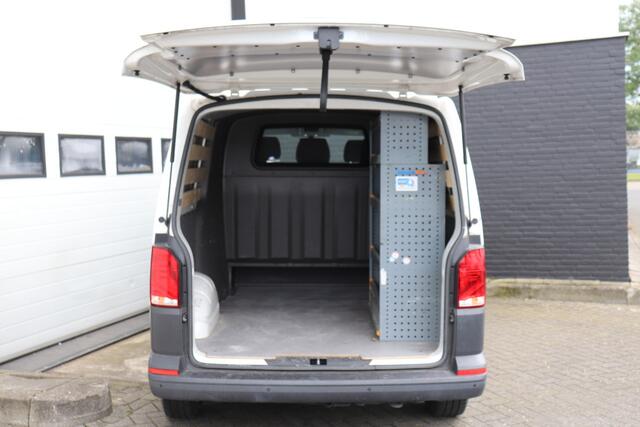 Volkswagen TRANSPORTER 2.0 TDI L2 Dubbele Cabine EURO 6 - Airco - Navi - Cruise - ¤ 19.900,- Excl.