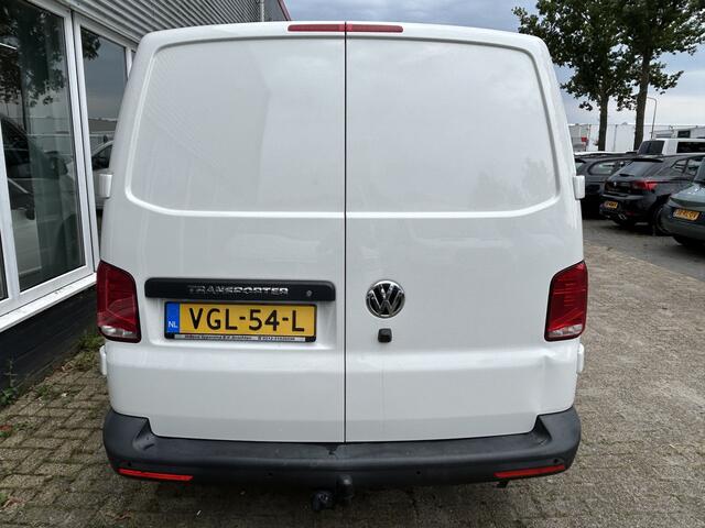 Volkswagen TRANSPORTER 2.0 TDI L2H1 28 | Trekhaak | Cruise Control | Apple Carplay | Airco |