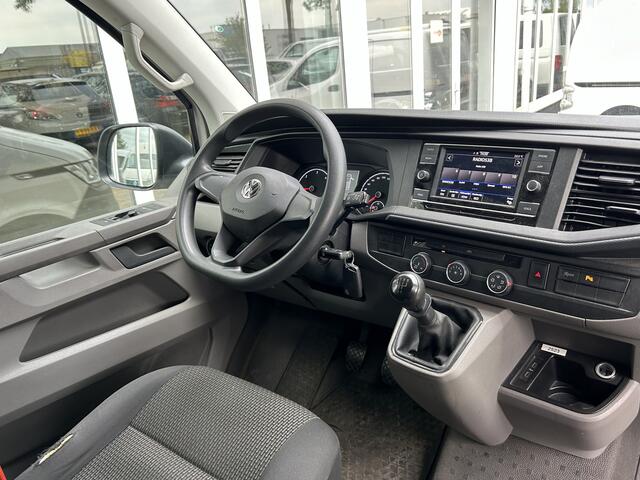 Volkswagen TRANSPORTER 2.0 TDI L2H1 28 | Trekhaak | Cruise Control | Apple Carplay | Airco |