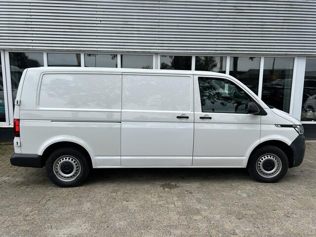 Volkswagen TRANSPORTER 2.0 TDI L2H1 28 | Trekhaak | Cruise Control | Apple Carplay | Airco |