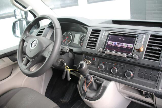 Volkswagen TRANSPORTER 2.0 TDI 114PK L2 - EURO 6 - Airco - Navi - Cruise - ¤ 16.900,- Excl.