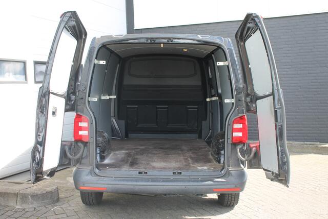 Volkswagen TRANSPORTER 2.0 TDI 114PK L2 - EURO 6 - Airco - Navi - Cruise - ¤ 16.900,- Excl.