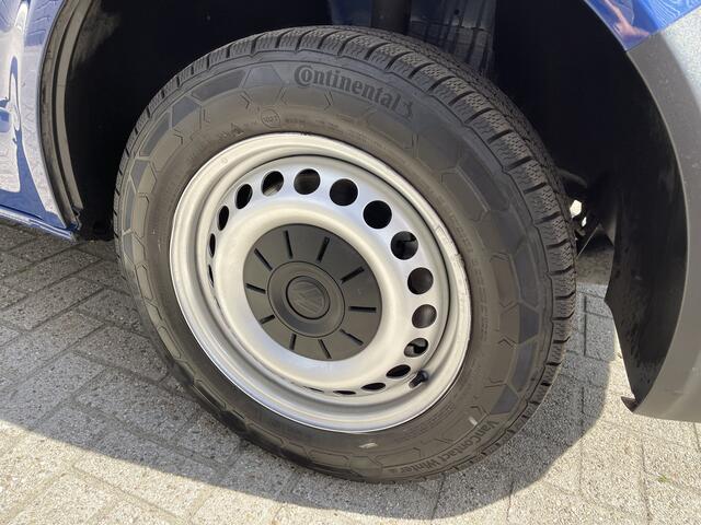 Volkswagen TRANSPORTER 2.0 TDI 102pk L1H1 Comfortline / vaste prijs rijklaar ¤ 17.950 ex btw / lease vanaf ¤ 329 / airco / cruise / navigatie / imperial / achterklep / parkpilot / 2 stoelen met armsteun !