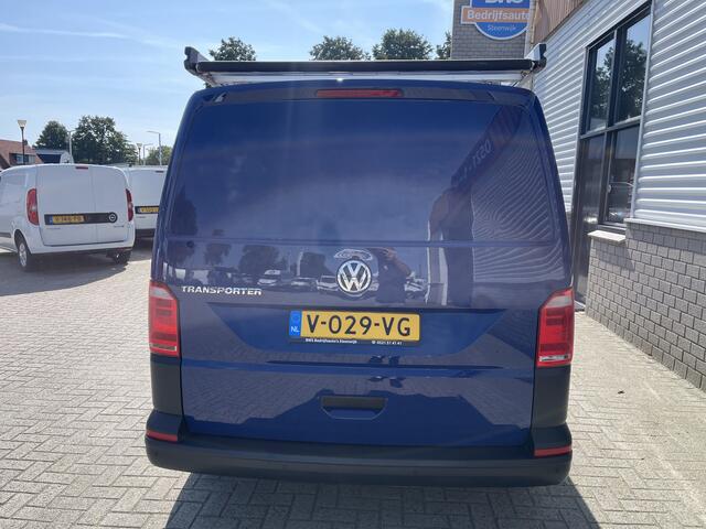 Volkswagen TRANSPORTER 2.0 TDI 102pk L1H1 Comfortline / vaste prijs rijklaar ¤ 17.950 ex btw / lease vanaf ¤ 329 / airco / cruise / navigatie / imperial / achterklep / parkpilot / 2 stoelen met armsteun !