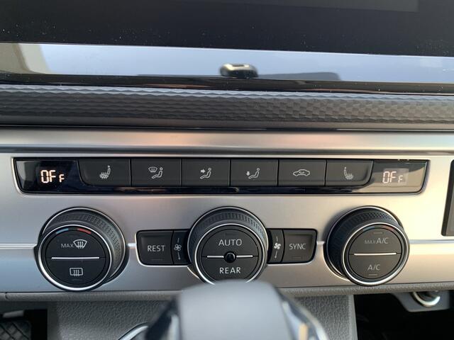 Volkswagen TRANSPORTER 2.0 TDI 150PK DSG Caravelle DC | Led | digital cockpit | Leer | Schuifdeuren elektrisch