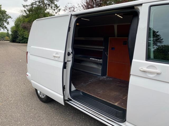 Volkswagen TRANSPORTER L2H1 2.0 TDI 150PK - Automaat - Btw - 2017 !!!