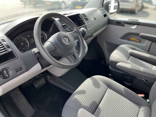 Volkswagen TRANSPORTER Kombi 8-persoons 2.0 TDI L1H1 BTW en BPM vrij Airco Cruise control Trekhaak PDC 1e eigenaar Euro 5 Personenbus Kombi Combi Tourer Groepsvervoer
