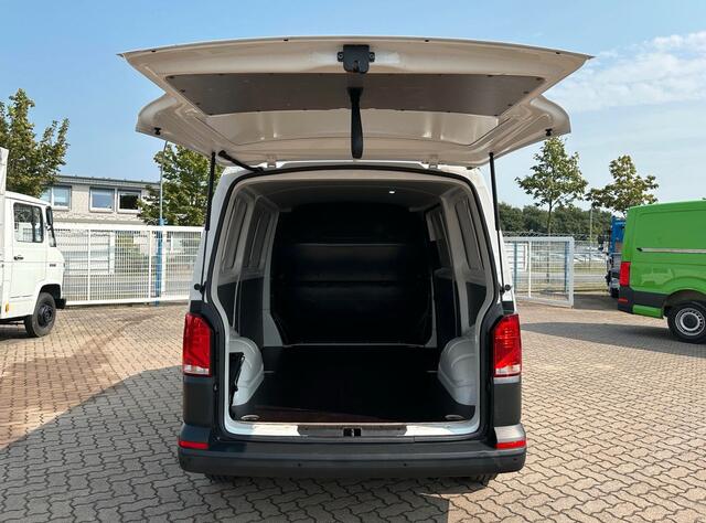 Volkswagen TRANSPORTER T 6.1 2.0 TDI L1H1 28 3-zitter airco camera