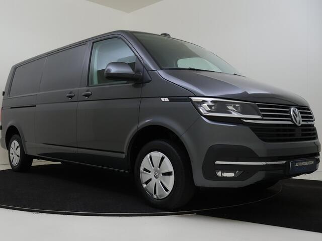 Volkswagen TRANSPORTER Bedrijfswagens Highline 2.0 TDI L2H1 28 110 kW / 150PK | Multifunctioneel stuurwiel | Armleuningen voor beide voorstoelen | Navigatiesysteem Discover Media (10") inclusief streaming & internet pakket | Parkeerhulp vóór en achter |
