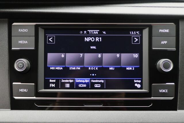 Volkswagen TRANSPORTER 2.0 TDI L1H1 Airco, ACC, Camera, Apple Carplay, Bluetooth, PDC, Trekhaak, 18''