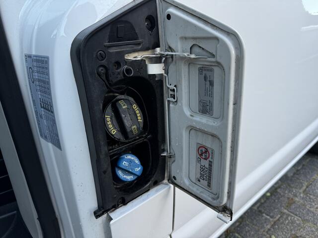 Volkswagen TRANSPORTER Kombi 2.0 TDI L1H1 9-Persoons