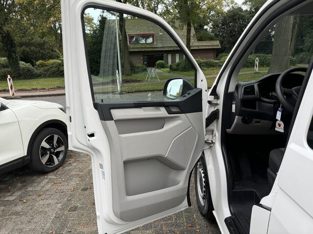 Volkswagen TRANSPORTER Kombi 2.0 TDI L1H1 9-Persoons/Airco/Cruise control/Nieuw model/ Incl BTW
