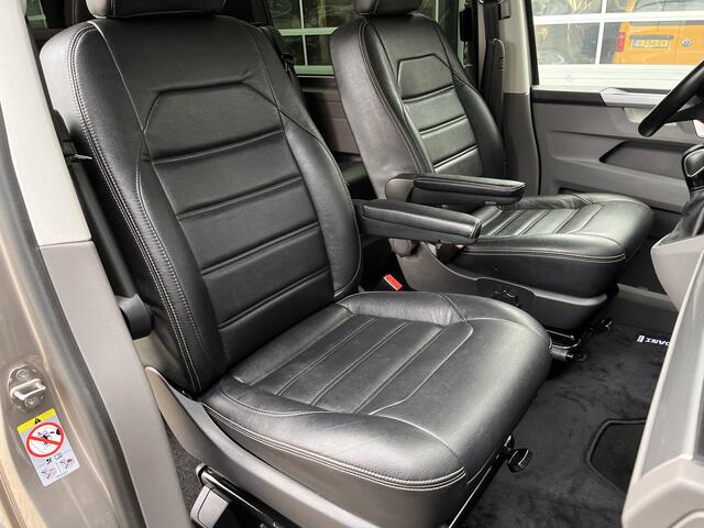 Volkswagen TRANSPORTER 2.0 TDI L2H1 DC 4Motion Highline 2x elektrische schuifdeuren en achterklep 4x4 Leder Two-tone kleur Airco Cruise controle Trekhaak 2500kg Dealer onderhouden Vol!!