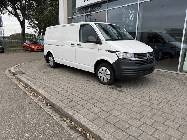Volkswagen TRANSPORTER 2.0 TDI L2H1 28 bestelwagen 150 pk | Airco | betimmering | bijrijdersbank
