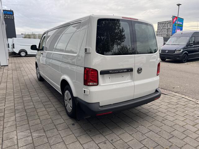 Volkswagen TRANSPORTER 2.0 TDI L2H1 28 bestelwagen 150 pk | Airco | betimmering | bijrijdersbank