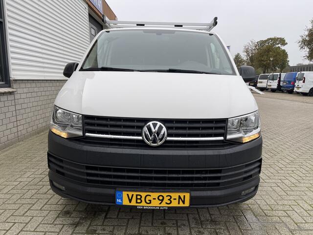 Volkswagen TRANSPORTER 2.0 TDI 102pk L1H1 Comfortline / vaste prijs rijklaar ¤ 17.950 ex btw / lease vanaf ¤ 329 / airco / cruise / trekhaak / imperial / Bott ingerichte laadruimte / euro 6 diesel !