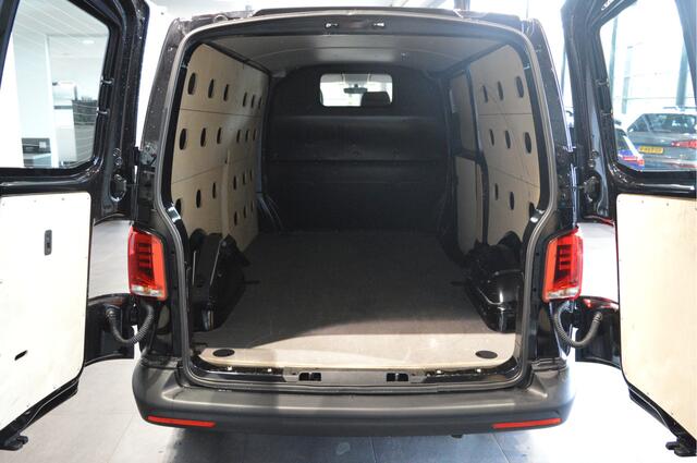 Volkswagen TRANSPORTER 2.0 TDI L2H1 28 airco cruise betimmering 150 pk !!