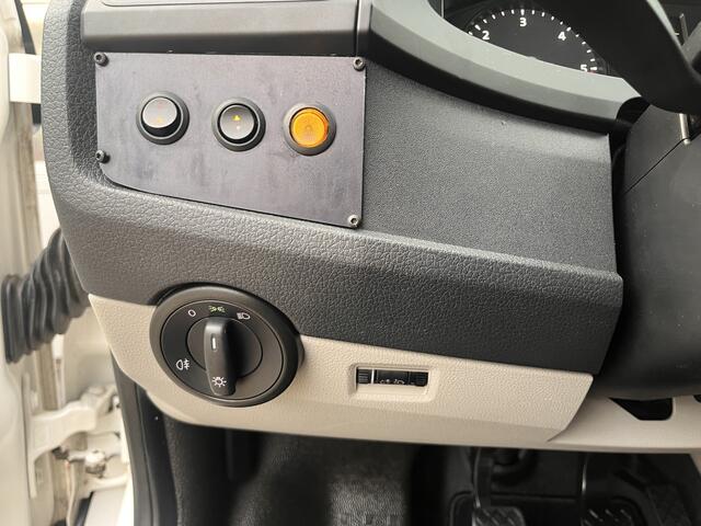 Volkswagen TRANSPORTER 2.0 TDI L2H1 DC 3 Zijdenkipper Airco Cruise controle Trekhaak 2500kg 6-Persoons Kipper Telefoonverbinding Werkverlichting 1e Eigenaar Euro 5