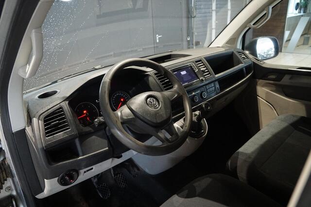 Volkswagen TRANSPORTER 2.0 TDI L2H1 Highline + NAVIGATIE / TREKHAAK