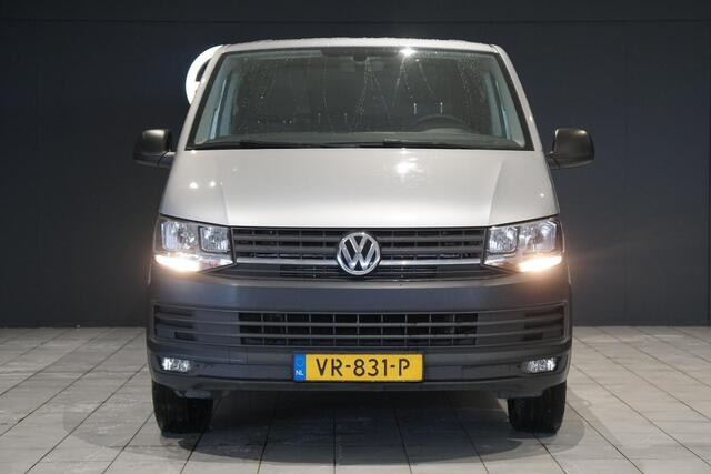 Volkswagen TRANSPORTER 2.0 TDI L2H1 Highline + NAVIGATIE / TREKHAAK