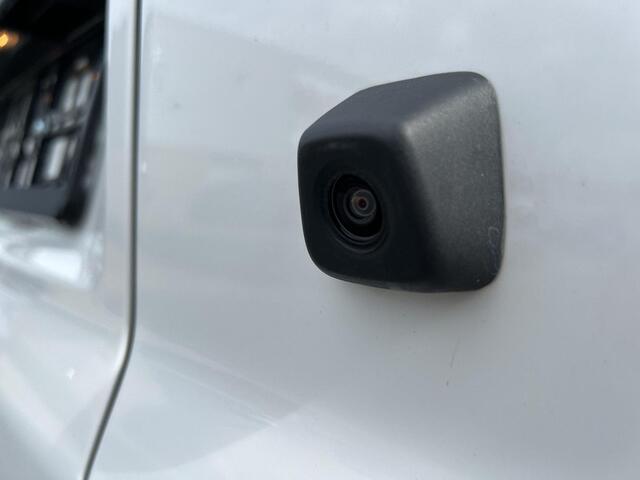 Volkswagen TRANSPORTER 2.0 TDI 110 pk L1H1 28 | Bijrijdersbank | Achterdeuren | A- Camera |