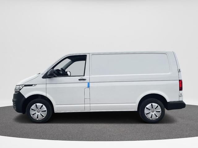 Volkswagen TRANSPORTER 2.0 TDI 110 pk L1H1 28 | Bijrijdersbank | Achterdeuren | A-Camera | Navi via App |