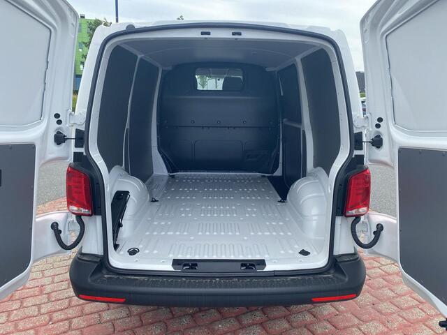 Volkswagen TRANSPORTER 2.0 TDI 110 pk L1H1 28 | Bijrijdersbank | Achterdeuren | A-Camera |