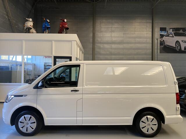 Volkswagen TRANSPORTER 2.0 TDI L1H1 26 Economy Business Airco, Cruise, Applecarplay, Trekhaak