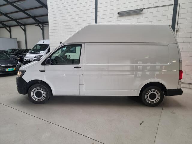 Volkswagen TRANSPORTER 2.0 TDI L2H2 Trendline Airco | audio | CV op afstand | weinig kilometers !!!