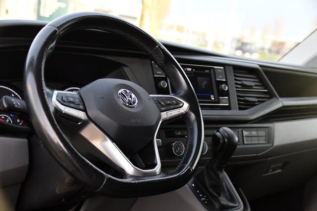 Volkswagen TRANSPORTER 2.0 TDI L2H1 30 PB Edition Camera, Cruise, Carplay, LED, 150PK, Automaat, Sensoren, Stoelverwarming, UNIEK!