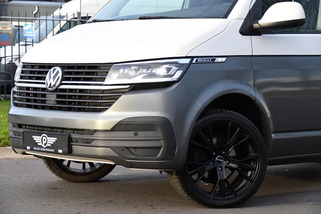 Volkswagen TRANSPORTER 2.0 TDI L2H1 30 PB Edition Camera, Cruise, Carplay, LED, 150PK, Automaat, Sensoren, Stoelverwarming, UNIEK!