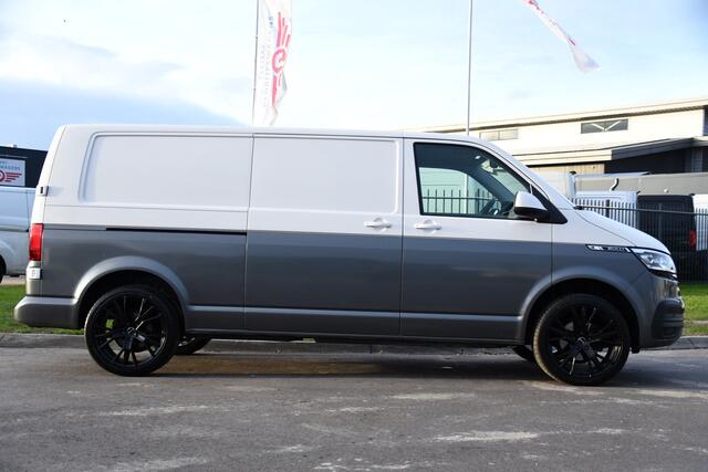 Volkswagen TRANSPORTER 2.0 TDI L2H1 30 PB Edition Camera, Cruise, Carplay, LED, 150PK, Automaat, Sensoren, Stoelverwarming, UNIEK!