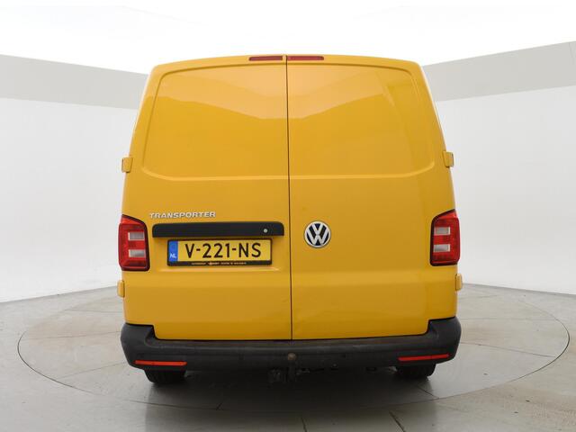 Volkswagen TRANSPORTER 2.0 TDI L2H1 DUBBEL CABINE EURO 6 + TREKHAAK / CRUISE CONTROL