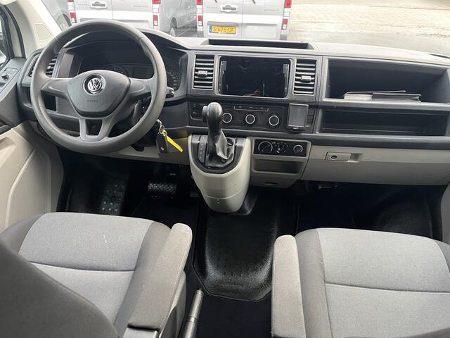 Volkswagen TRANSPORTER Kombi 8-persoons 2.0 TDI 150 pk DSG Automaat L1H1 BTW en BPM vrij Airco Cruise control Trekhaak PDC 1e eigenaar Euro 6 Combi Personenbus Passenger Groepsvervoer Taxi