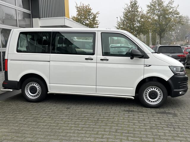 Volkswagen TRANSPORTER Kombi 8-persoons 2.0 TDI DSG Automaat L1H1 BTW en BPM vrij Airco Cruise control Trekhaak PDC 1e eigenaar Euro 6 Combi Personenbus Passenger Groepsvervoer Taxi