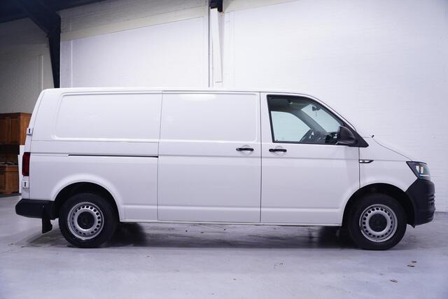 Volkswagen TRANSPORTER 2.0 TDI 150 pk DSG Aut. L2H1 Navi, PDC V+A Cruise Control, Laadruimte Pakket, Kasten Laadruimte, 3-Zits
