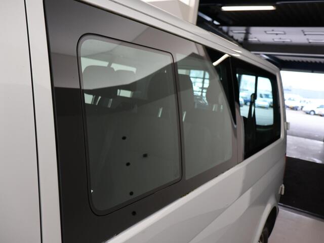 Volkswagen TRANSPORTER Kombi 2.0 TDI 150 PK L2H1 9-PERSOONS INCL. BTW EN BPM - EURO 6