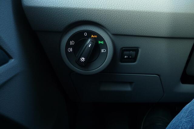 Volkswagen TRANSPORTER 2.0 TDI L2H1 28 Comfortline 150pk Automaat trekhaak