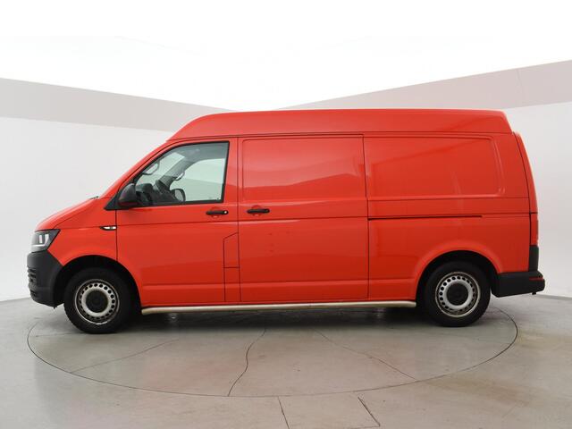 Volkswagen TRANSPORTER 2.0 TSI 150 PK BENZINE L2H2 + 2500 KG TREKHAAK | 2 SCHUIFDEUREN | NAVIGATIE | CAMERA