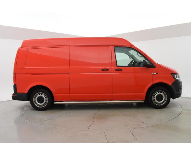 Volkswagen TRANSPORTER 2.0 TSI 150 PK BENZINE L2H2 + 2500 KG TREKHAAK | 2 SCHUIFDEUREN | NAVIGATIE | CAMERA