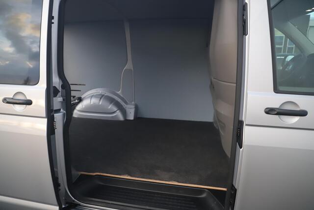 Volkswagen TRANSPORTER 2.0 TDI L1H1 110PK Carplay Android Navigatie Airco Schuifdeur Achterdeuren Sidebars