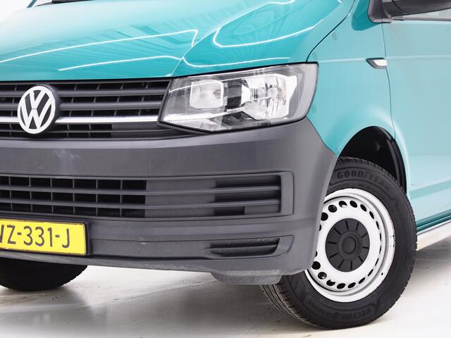 Volkswagen TRANSPORTER 2.0 TDI L2H1 | Cruise | Trekhaak | Airco | Inrichting
