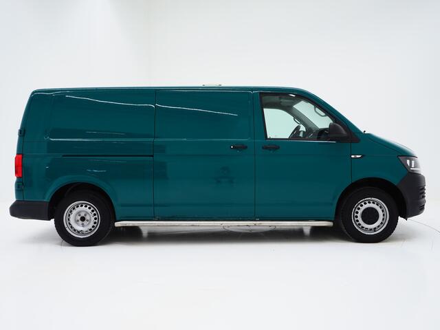 Volkswagen TRANSPORTER 2.0 TDI L2H1 | Cruise | Trekhaak | Airco | Inrichting